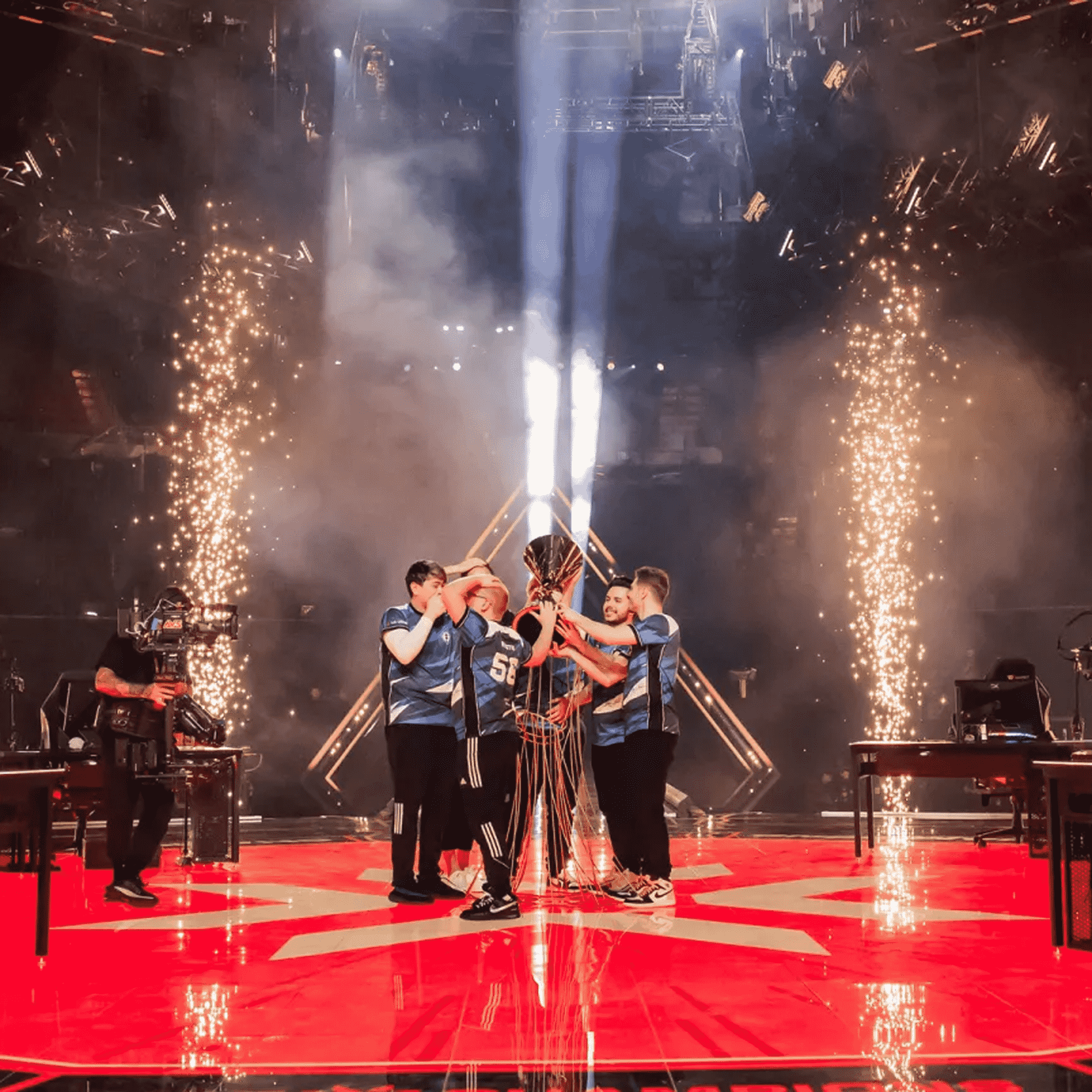 Riot Games prohibe que Evil Geniuses venda su slot a FlyQuest en la VCT